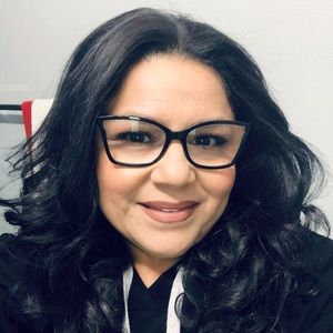 Meet your Posher, Sandra